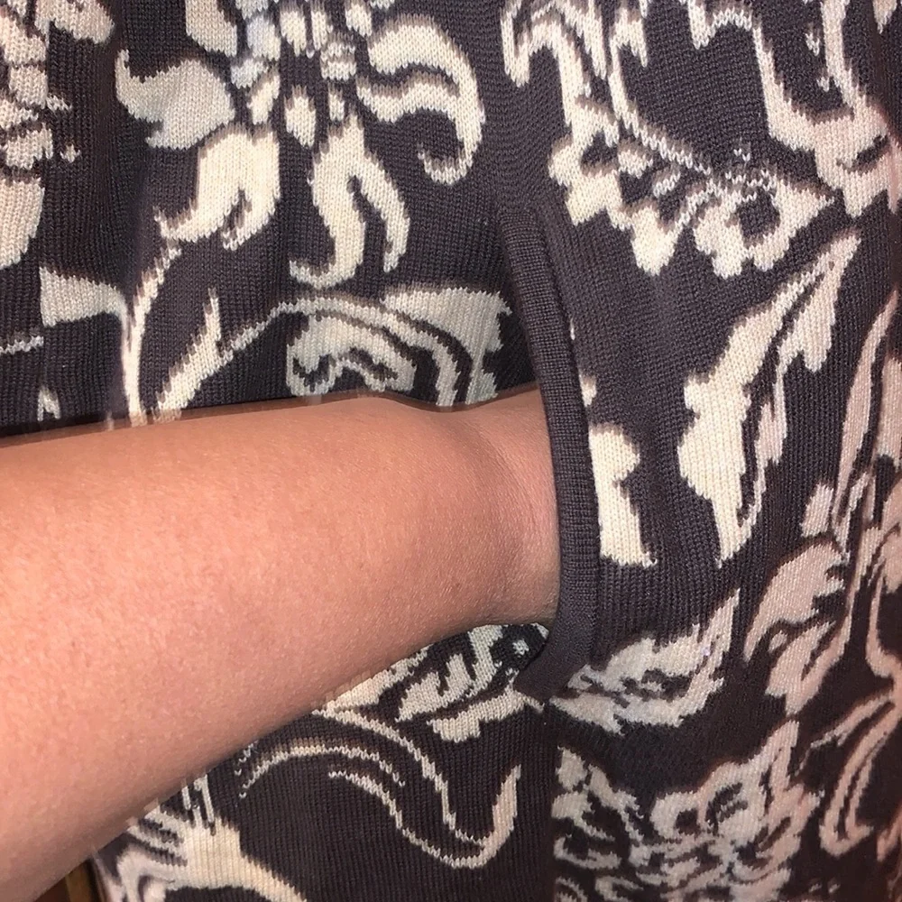 LAND’S END Button down w/ pockets Cardigan women size 2X - Picture 2 of 5